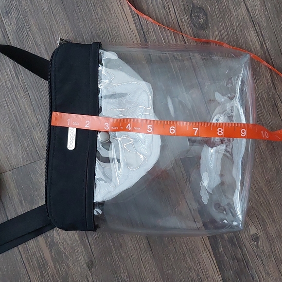 Baggallini clear crossbody bag - Picture 11 of 11